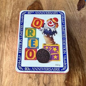 Two vintage cookies box